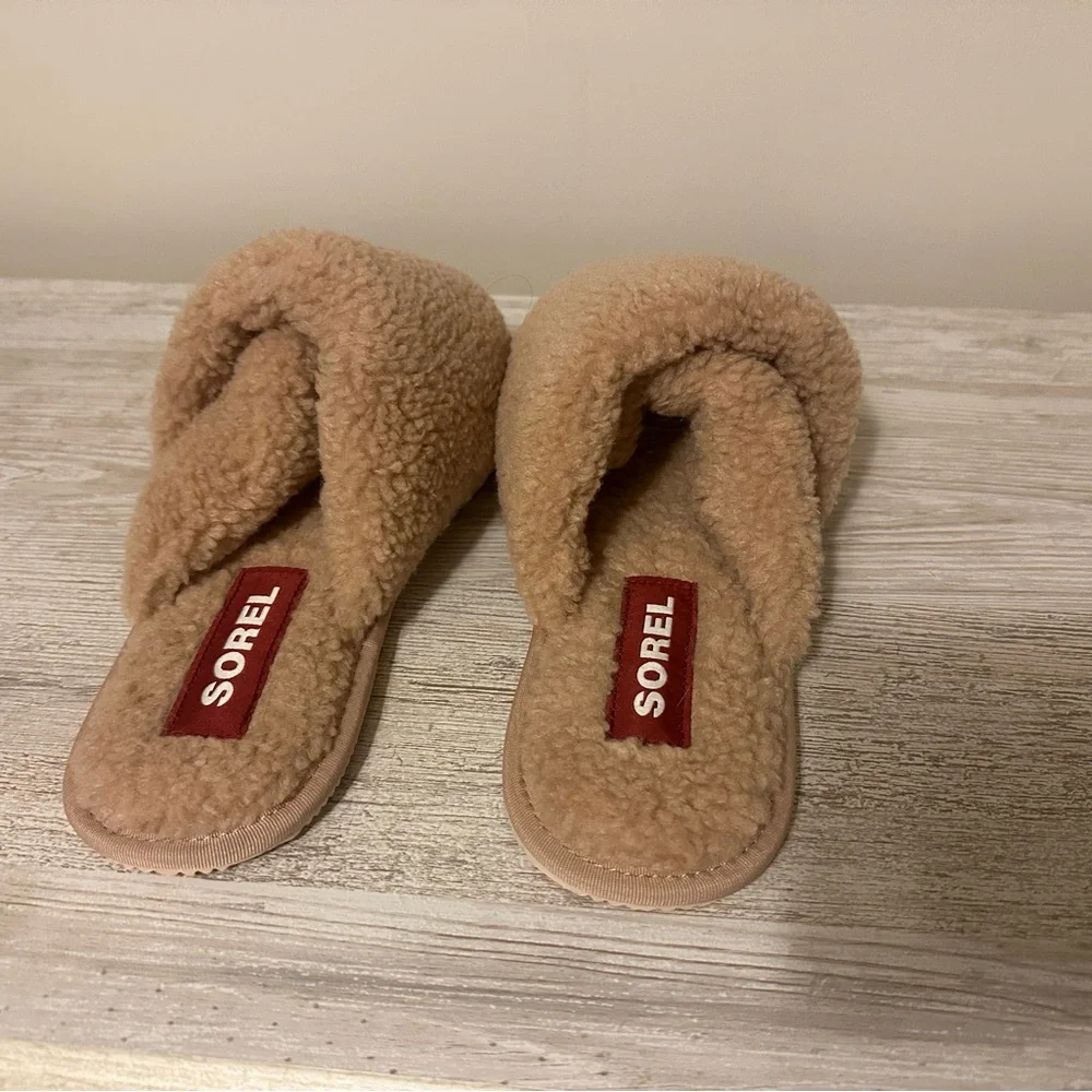 Sorel Go Mail Run Slippers - Picture 2 of 3